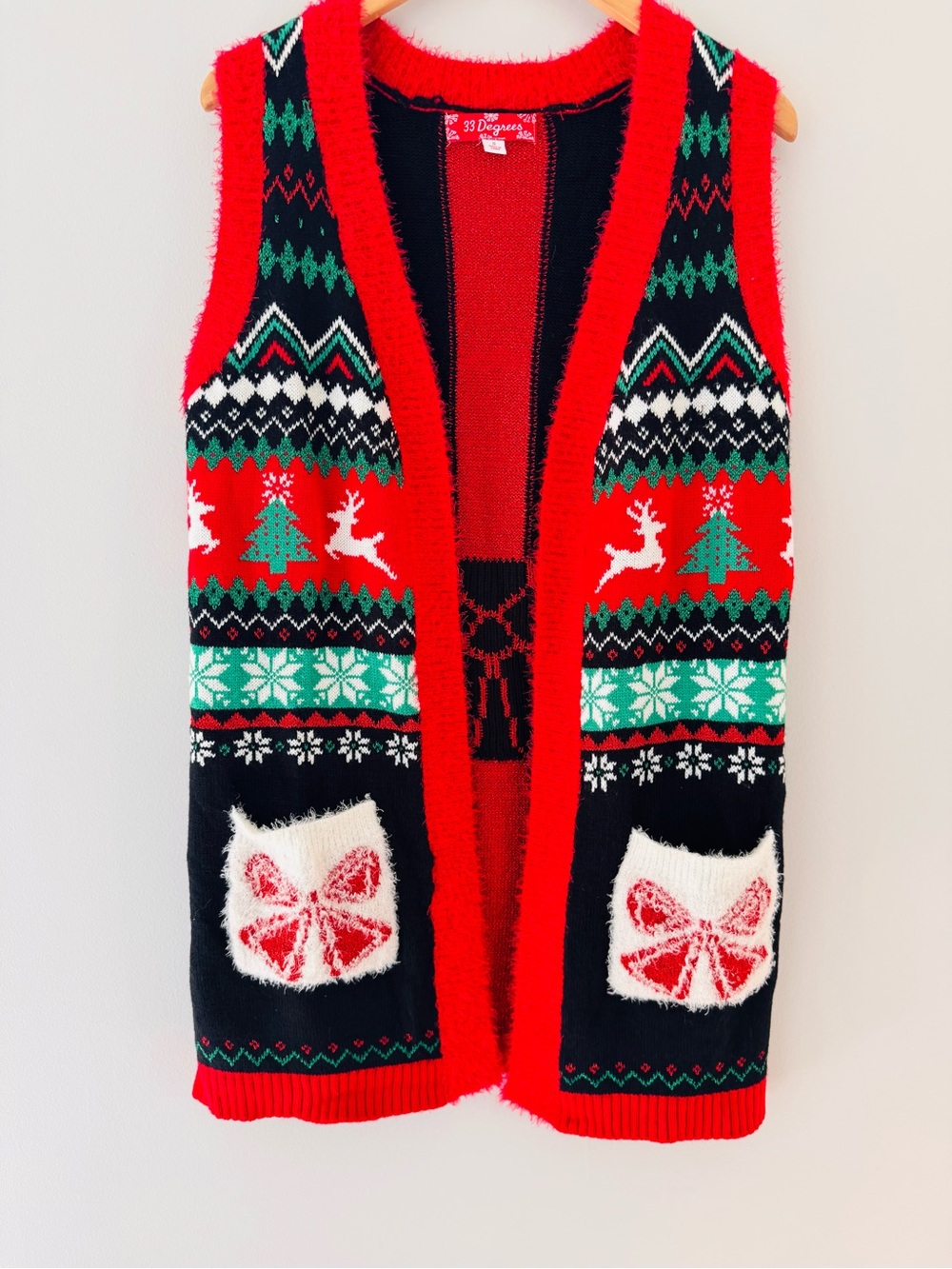 33 Degrees Christmas Sweater Vest S Reindeer Fair Isle Fuzzy Bow Pockets